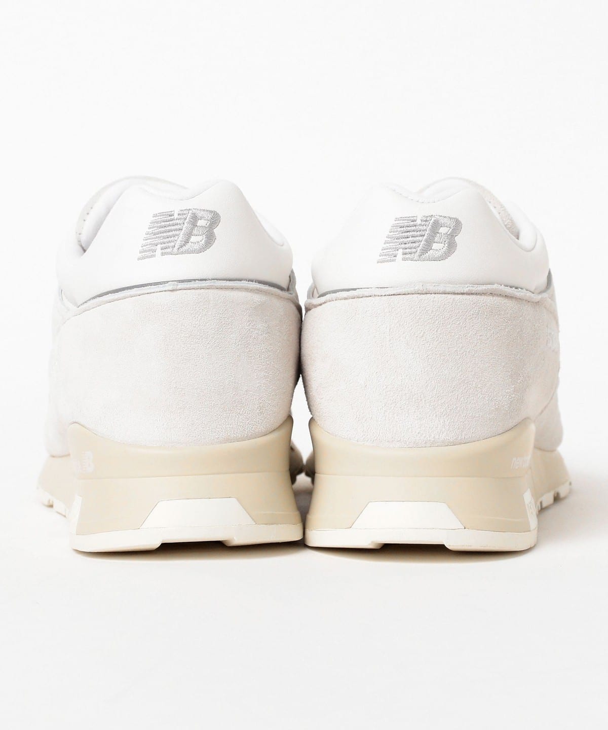 スニーカー　ニューバランス  メンズ　白　ビームス 27.5  美品 BEAMS × New Balance 1906R \"White\"の新品&frasl;中古フリマ(通販)｜スニダン