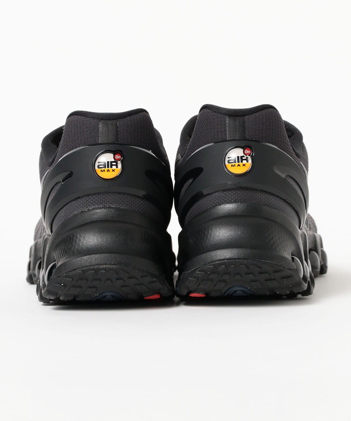 NIKE DN8 27cm 美品 黒タグあり NIKE DN8 27cm 美品 黒タグあり 【商品】NIKE DN8【サイズ】27cm【状態