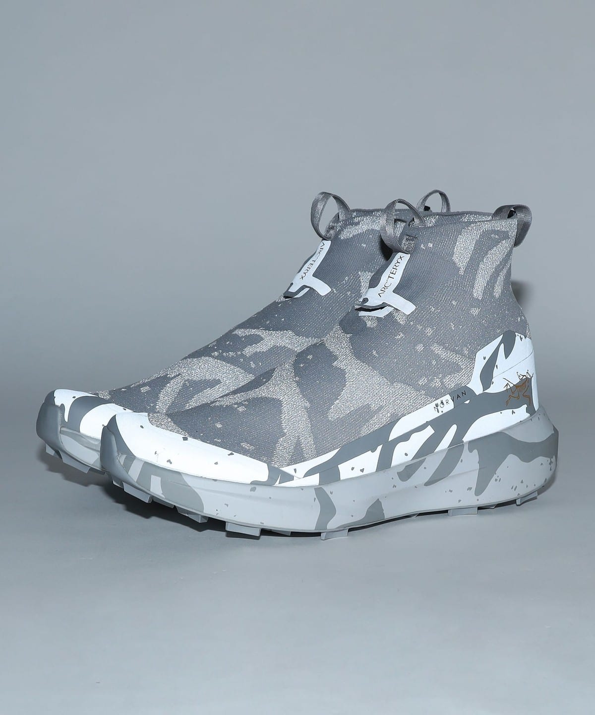 BEAMS（ビームス）【EXCLUSIVE】ARC'TERYX / NORVAN 4 NIVALIS MEN DK