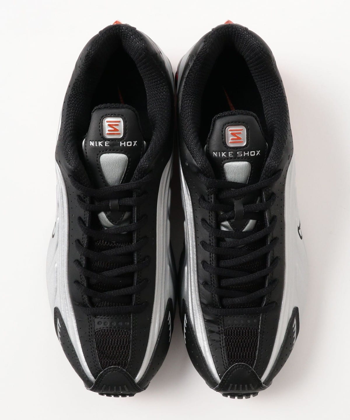 BEAMS（ビームス）NIKE / SHOX R4 METALLIC SILVER（シューズ