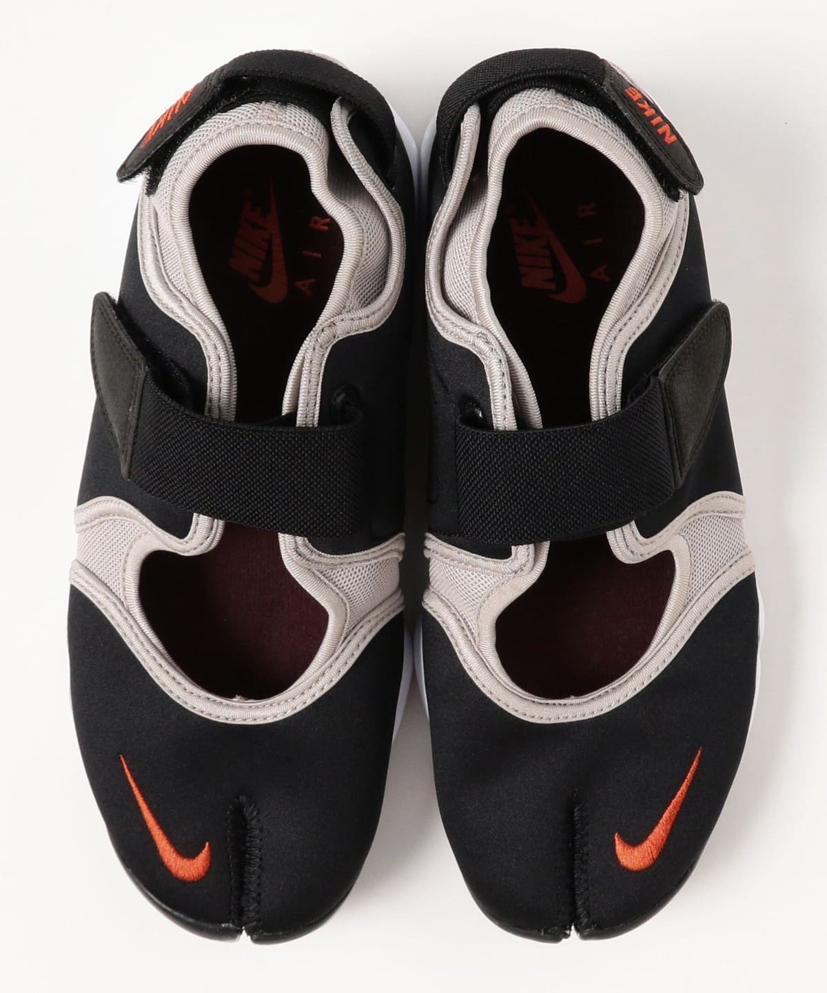 BEAMS（ビームス）NIKE / Air Rift “BLACK/PICANTE RED-COLLEGE