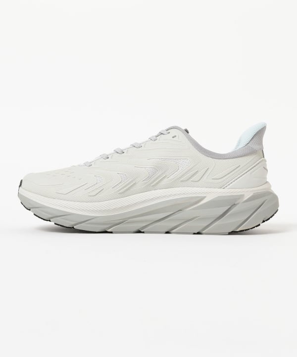 HOKA / CLIFTON UTL