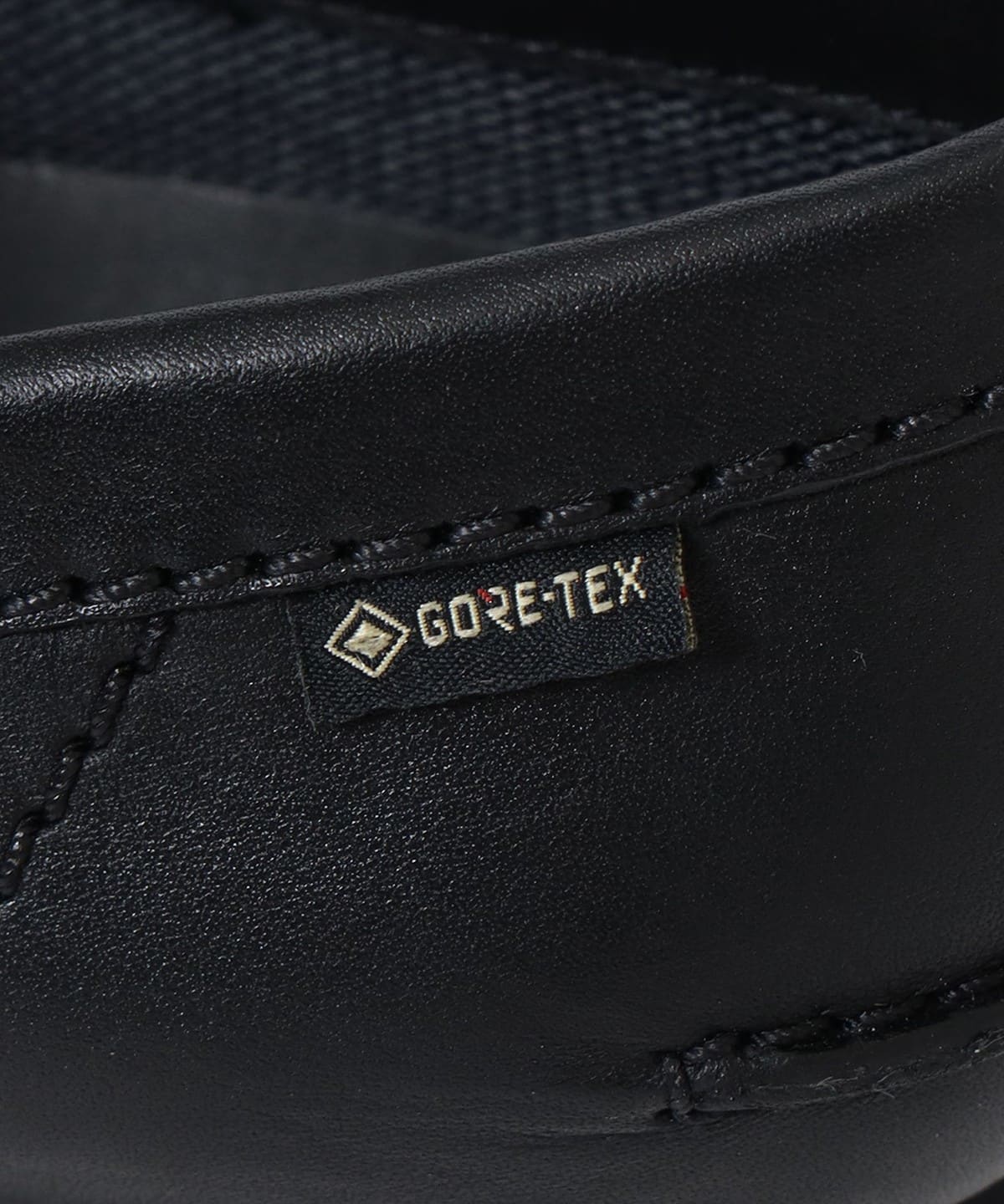 BEAMS（ビームス）【別注】Clarks ORIGINALS / WallaBeams Loafer GORE