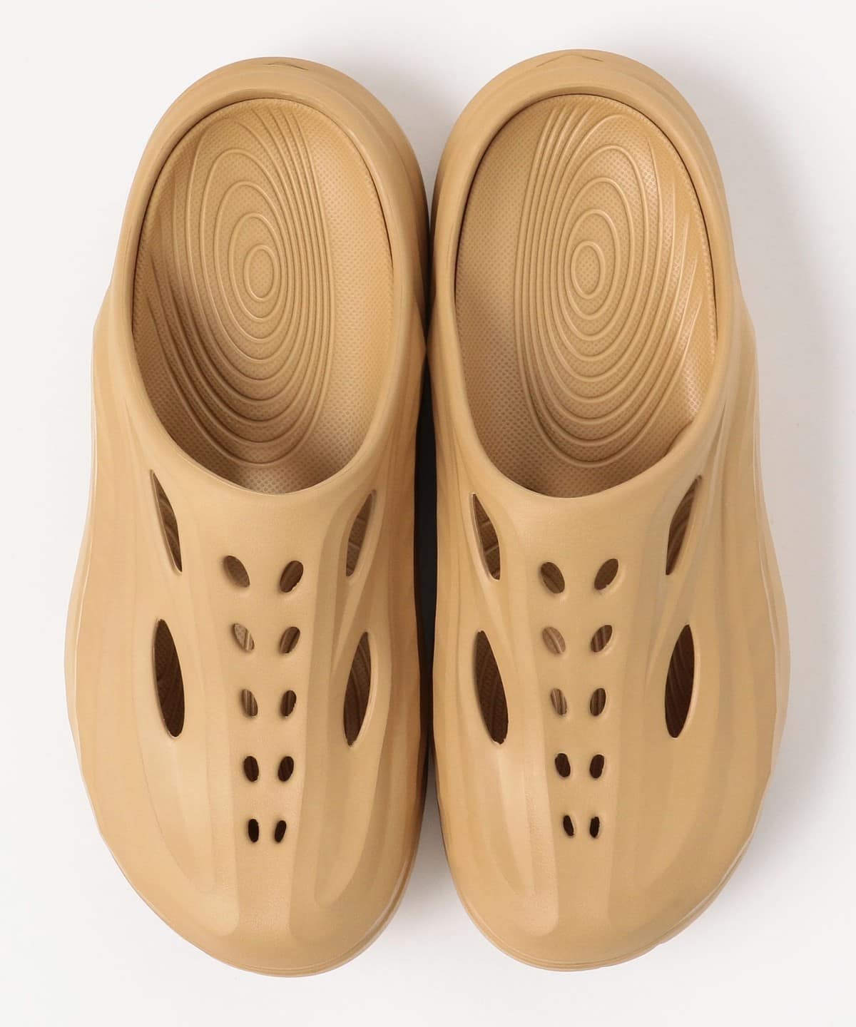 HOKA U ORA Recovery Mule サイズ10 ベージュBeams BEAMS BEAMS / ORA RECOVERY MULE Wheat Wheat BEAMS EXCLUSIVE