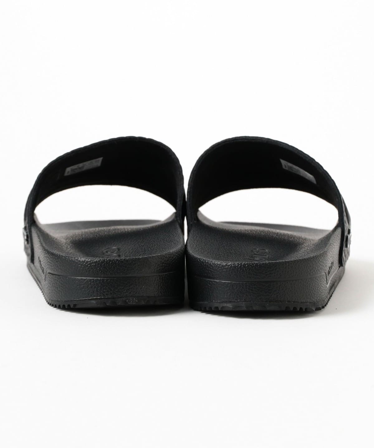 BEAMS(ビームス)adidas x Arte Antwerp / Adilette Slides(シューズ BEAMS(ビームス)adidas x Arte Antwerp / Adilette Slides(シューズ