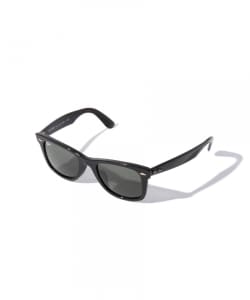 ▲Ray-Ban / Wayfarer