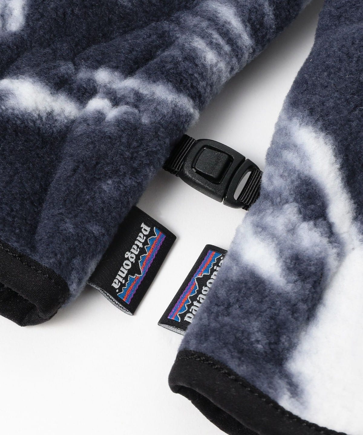 BEAMS（ビームス）patagonia / シンチラ グローブ（ファッション雑貨