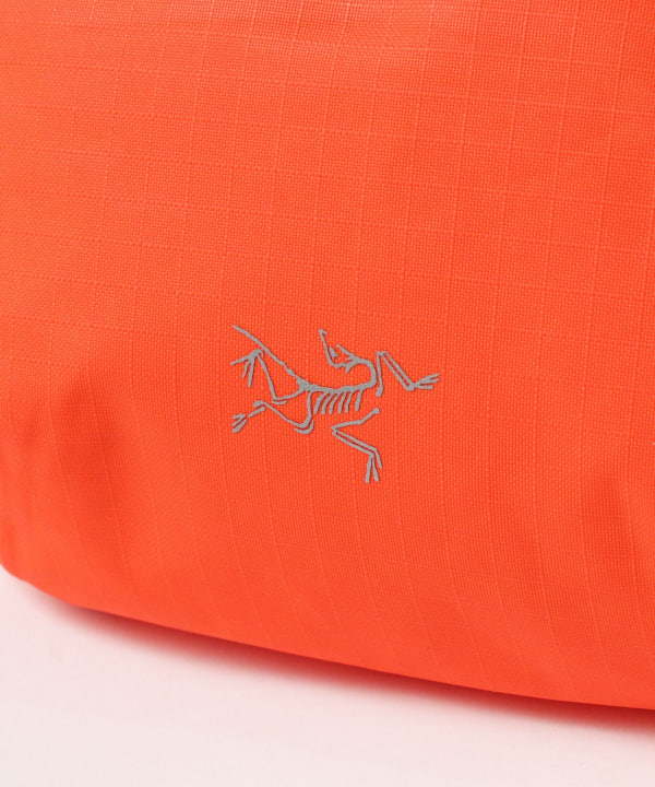 BEAMS(ビームス)ARC'TERYX / Granville Crossbody Bag(バッグ BEAMS(ビームス)ARC'TERYX / Granville Crossbody Bag(バッグ