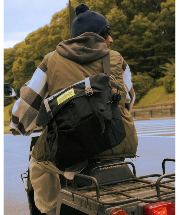 流行商品Manhattan Portage×BEAMS バッグ