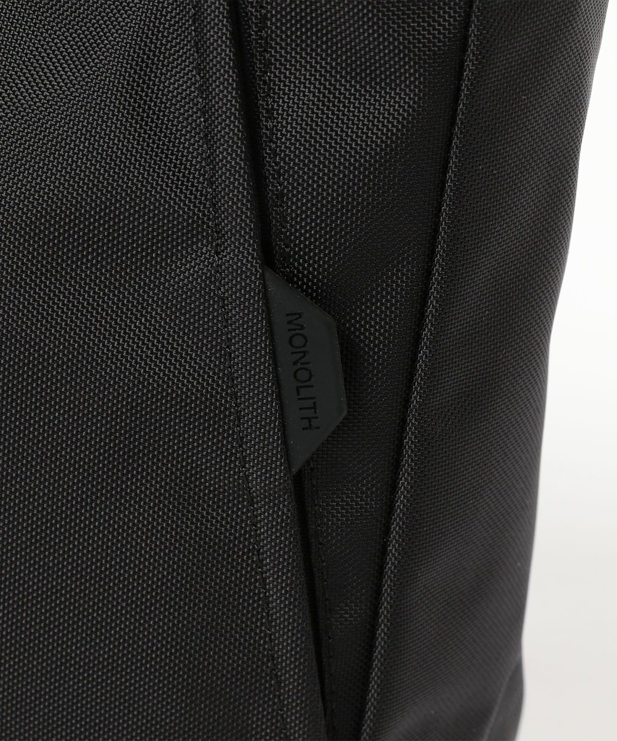 BEAMS（ビームス）MONOLITH / SHOULDER STANDARD HEXA S（バッグ