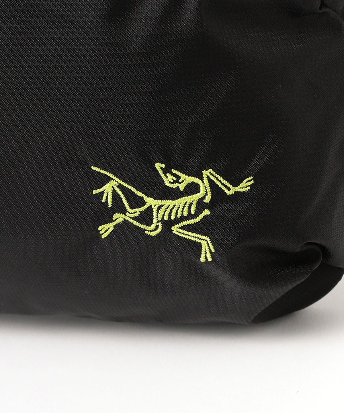 バッグ Beams ARC'TERYX Heliad Crossbody Bag BEAMS（ビームス）【EXCLUSIVE】ARC'TERYX / Heliad Crossbody