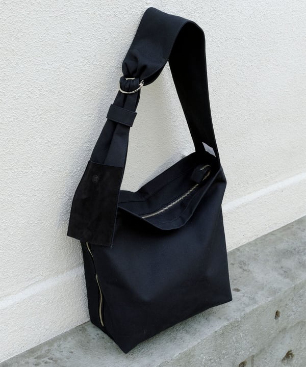 BEAMS（ビームス）【別注】yorozu / TASUKI SHOULDER（バッグ