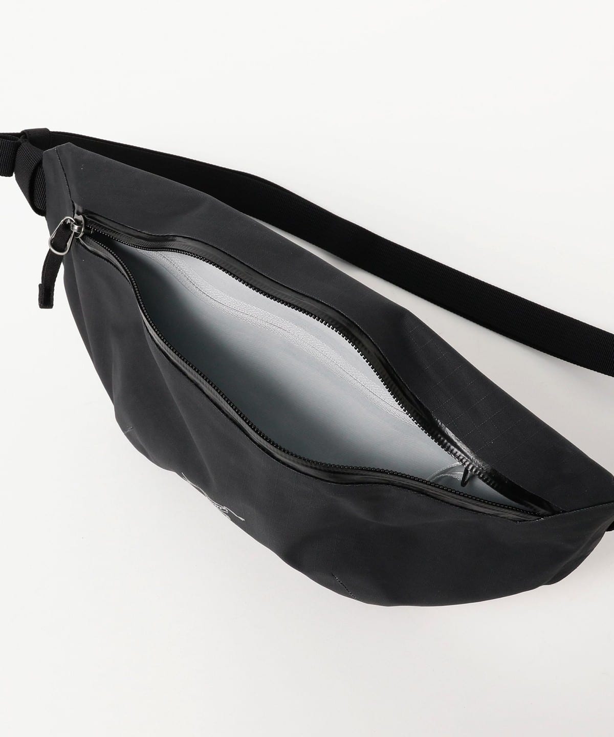 BEAMS（ビームス）ARCTERYX / Granville Crossbody Bag（バッグ