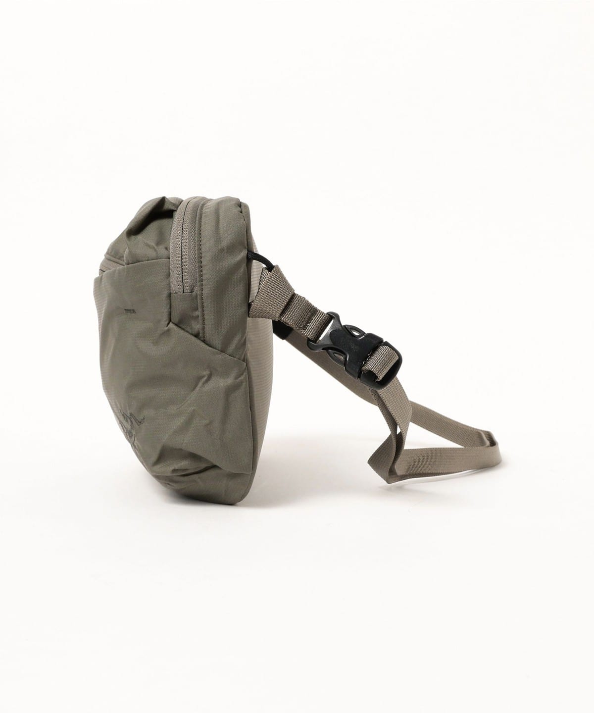 BEAMS（ビームス）ARC'TERYX / Heliad Crossbody（バッグ サコッシュ
