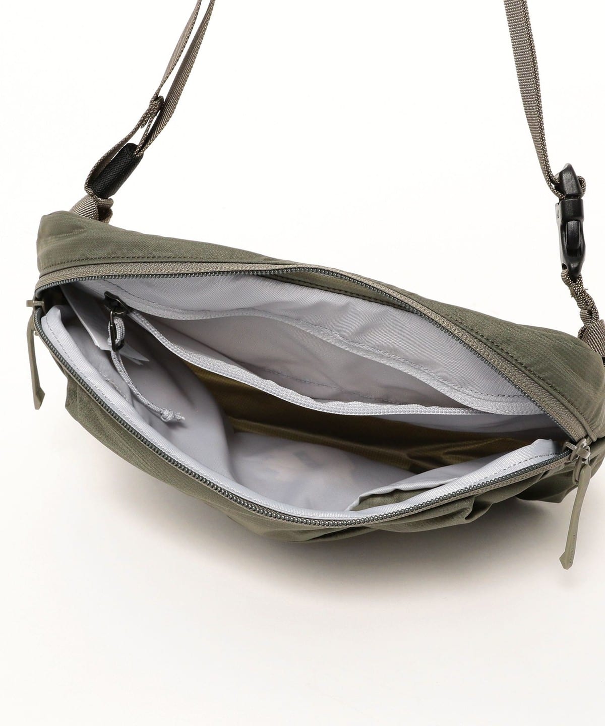 BEAMS（ビームス）ARC'TERYX / Heliad Crossbody（バッグ サコッシュ