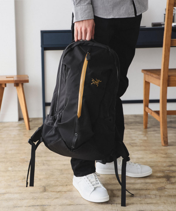 人気商品！】 美品 ARC'TERYX BEAMS Arro 22 ビームス アークテリクス