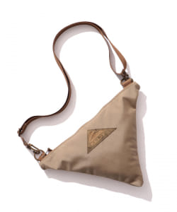 ▲KELTY × BEAMS / 別注 Triangle Sacoche