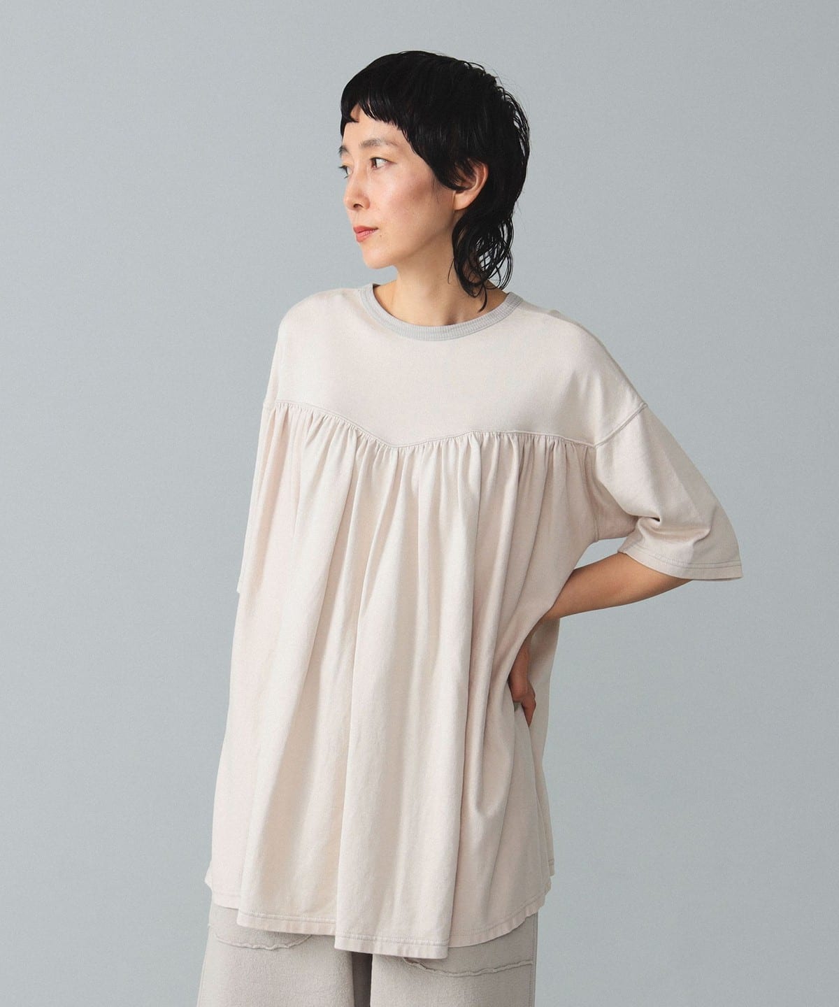 maturely マチュアリー / Plating Gather 5sleeve Tシャツ・カットソー WOMEN NATURAL ONE SIZE maturely マチュアリー / Plating Gather 5sleeve Tシャツ・カットソー WOMEN NATURAL ONE SIZE