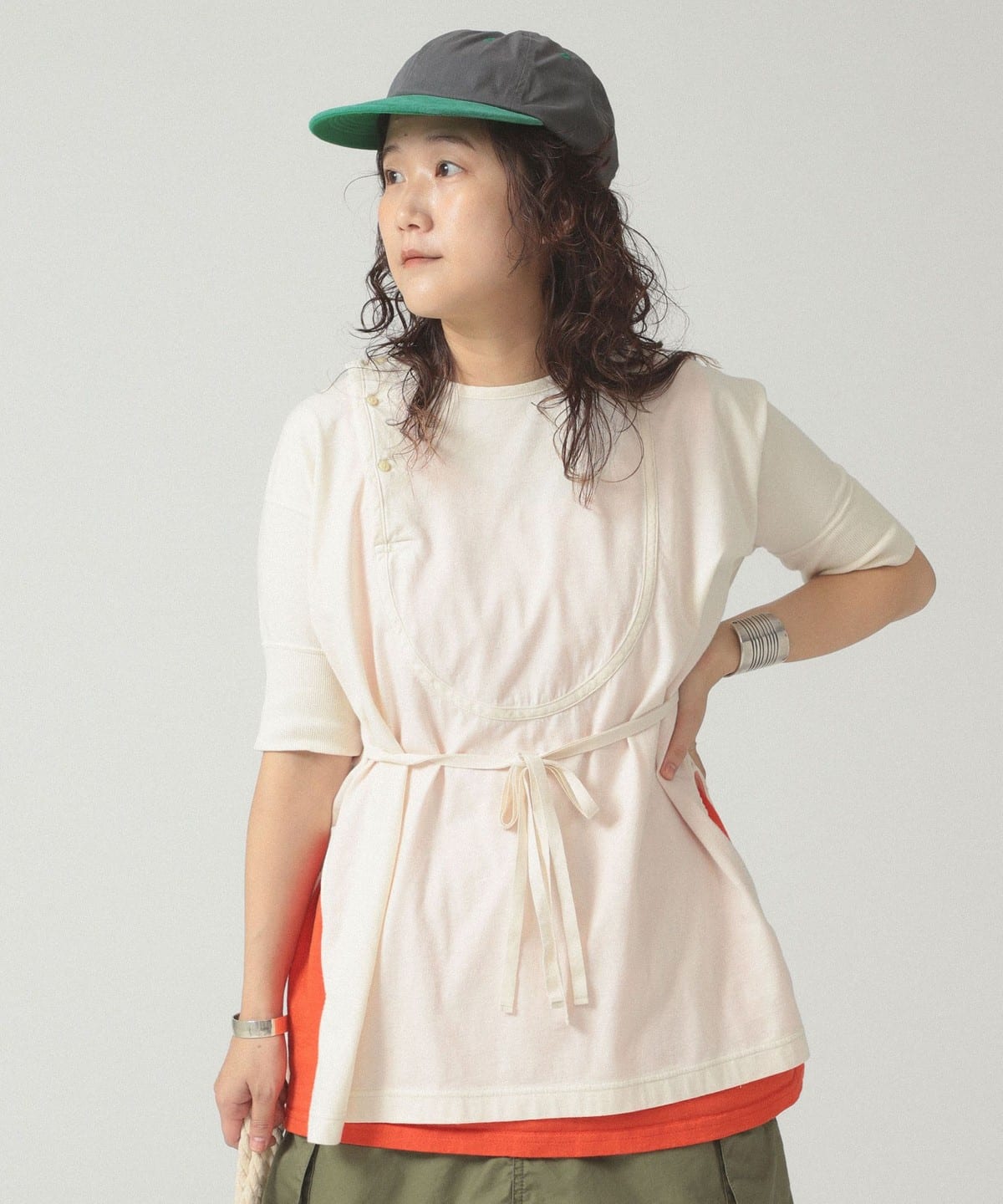 ミリタリー ヘンリーネック ショートスリーブ Tシャツ・カットソー WOMEN IVORY ONE SIZE ミリタリー ヘンリーネック ショートスリーブ Tシャツ・カットソー WOMEN IVORY ONE SIZE