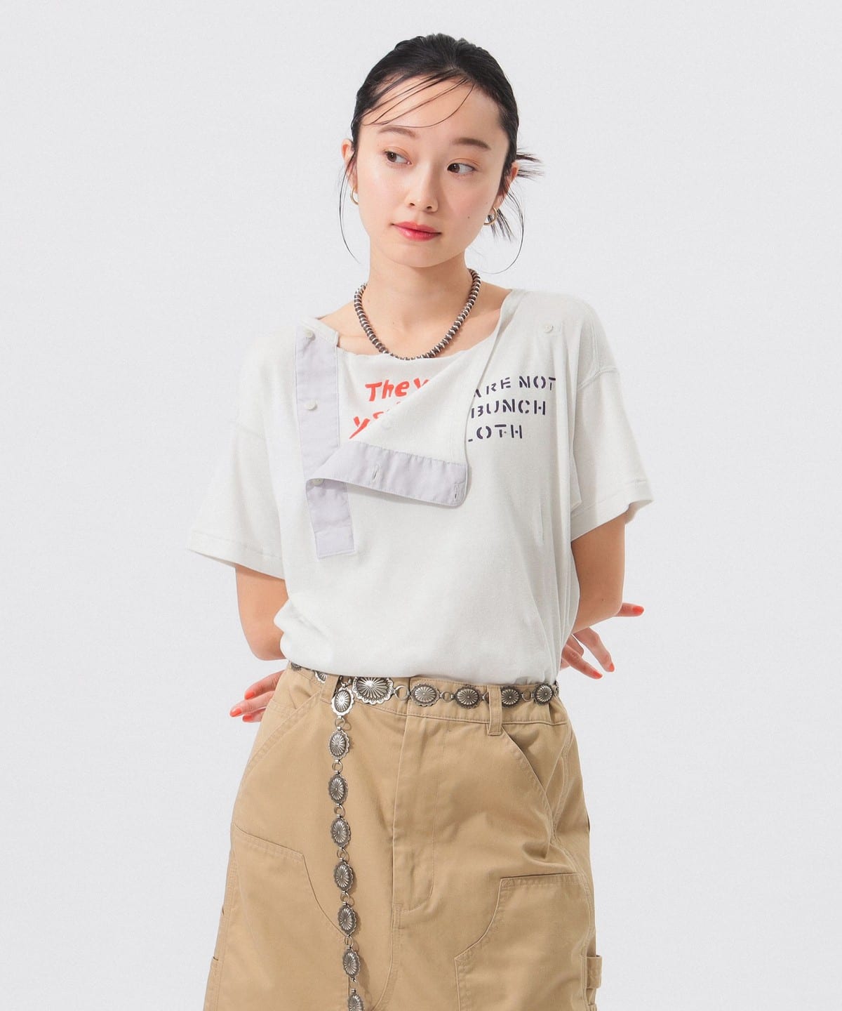 ロゴ ヘンリーネック ショートスリーブ Tシャツ・カットソー WOMEN LIGHT. GREY ONE SIZE ロゴ ヘンリーネック ショートスリーブ Tシャツ・カットソー WOMEN LIGHT. GREY ONE SIZE