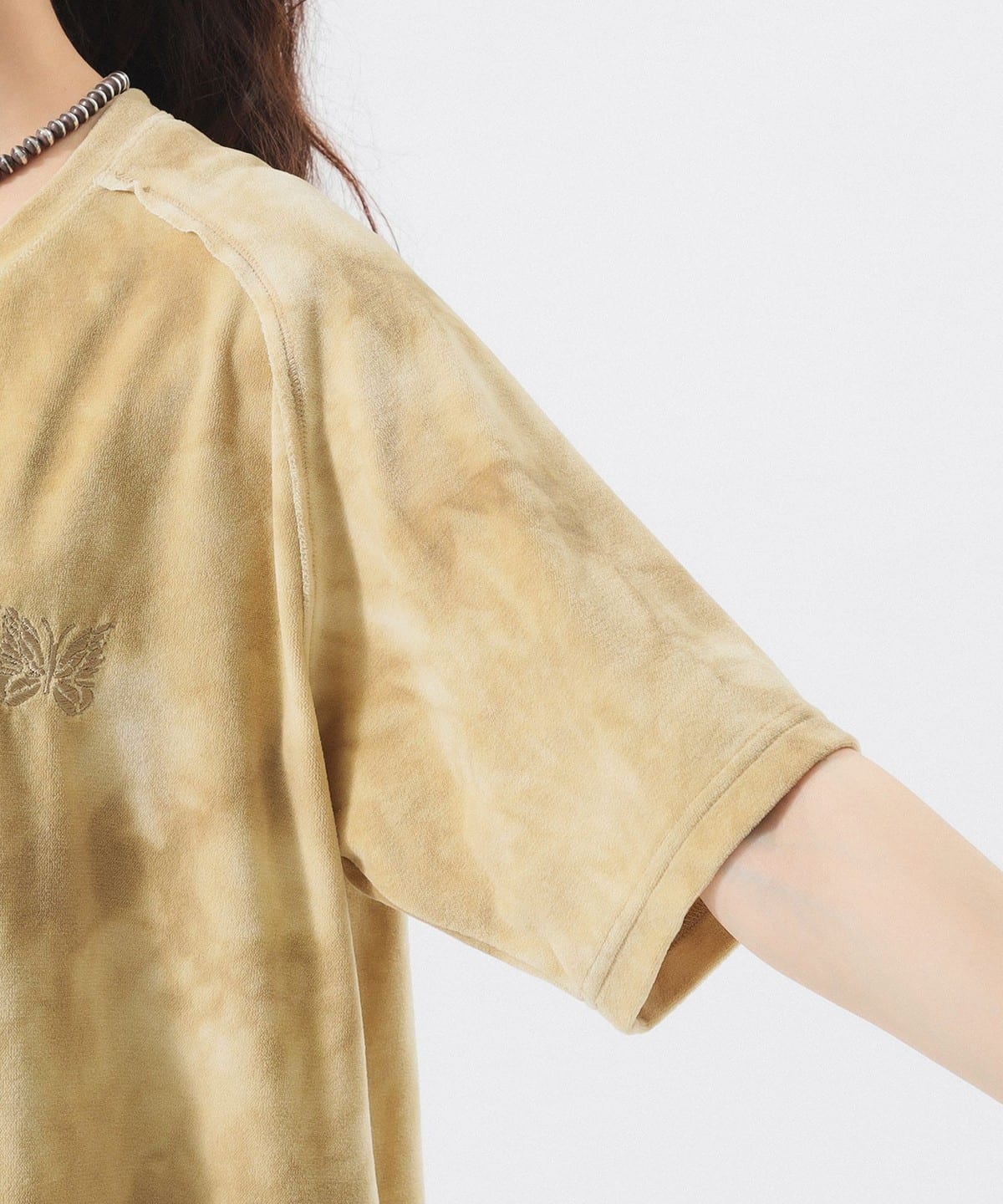 BEAMS BOY（ビームス ボーイ）【別注】NEEDLES / ベロア Uネック T