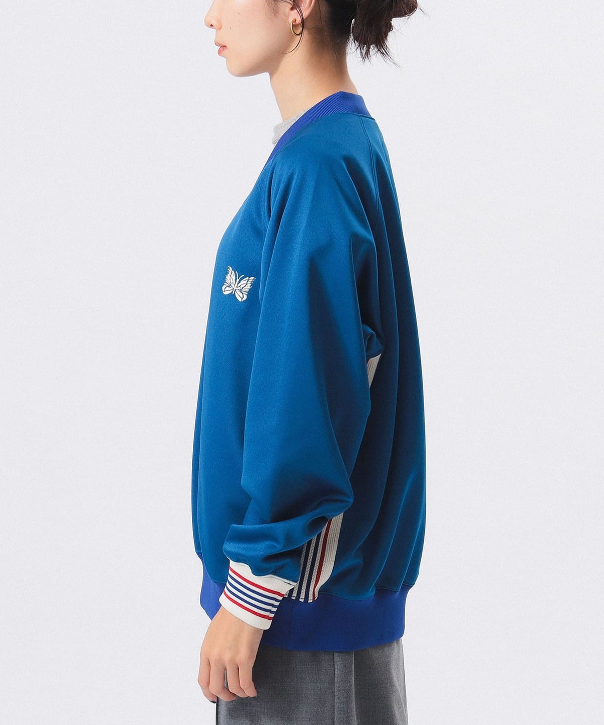 BEAMS BOY（ビームス ボーイ）【別注】NEEDLES / Track V-neck Pullover（トップス スウェット）通販｜BEAMS