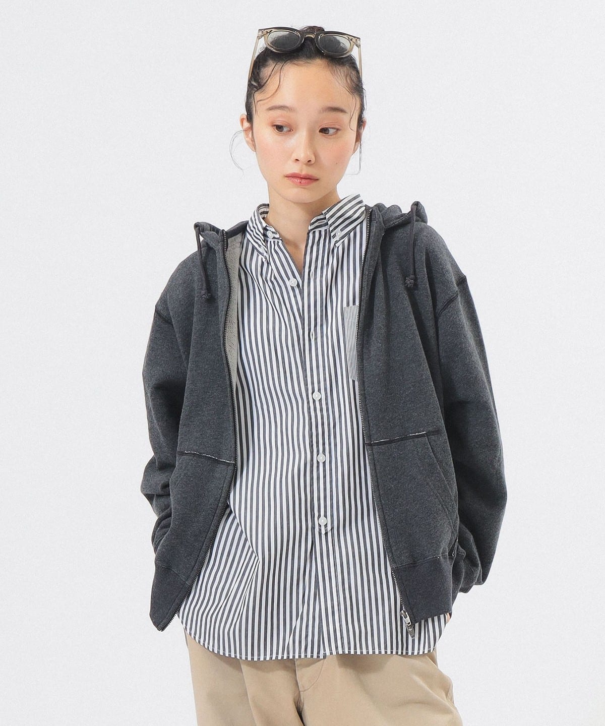 BEAMS BOY（ビームス ボーイ）レトロ フィット ジップ フーディー
