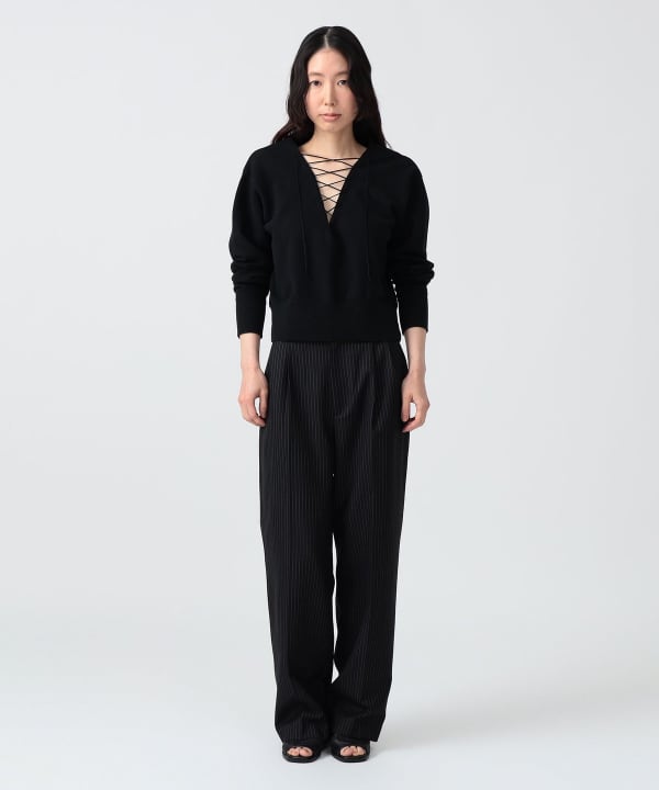 〈WOMEN〉レース アップ スウェット Model : H170 B83 W60 H87　Size : SIZE 1