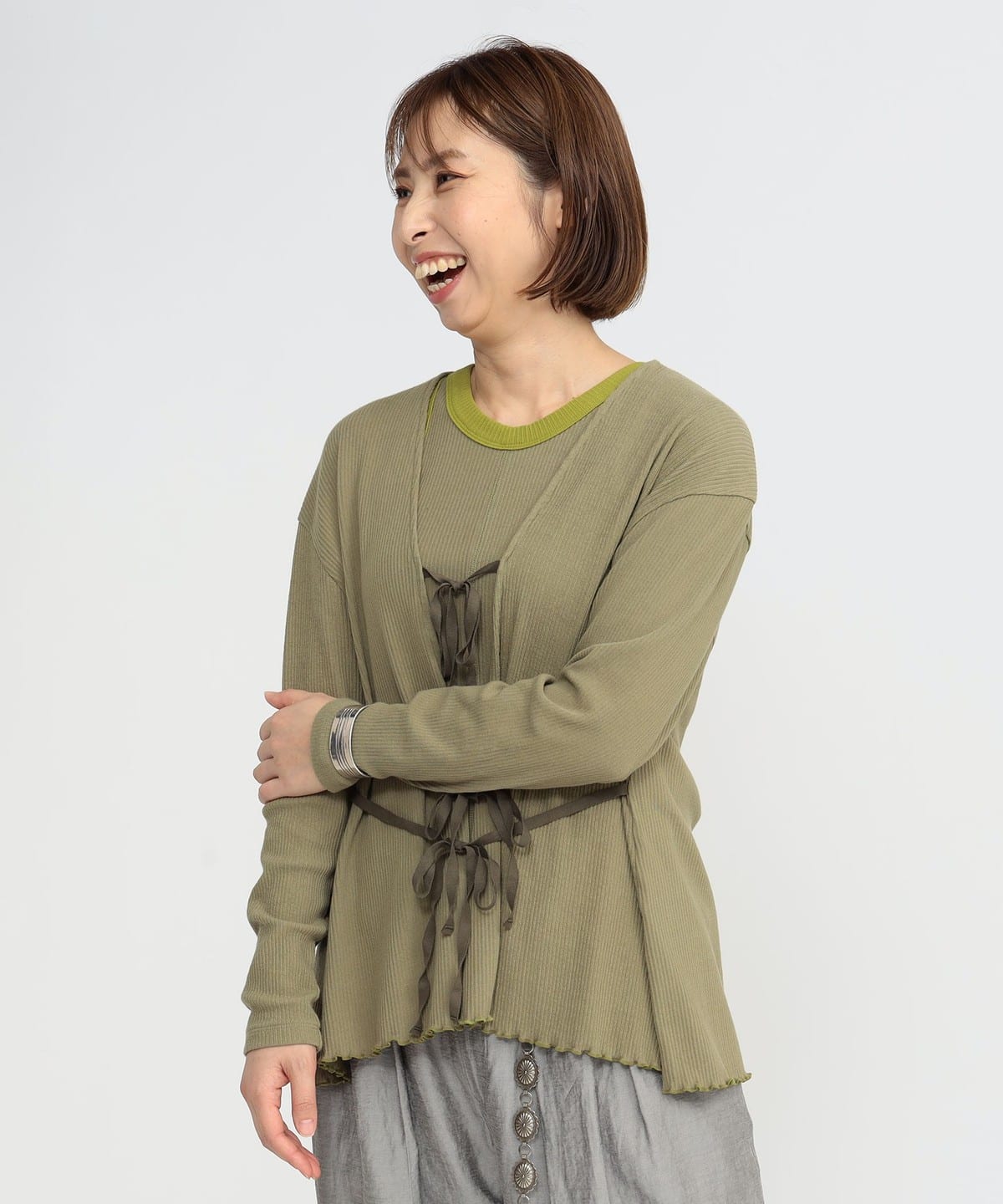 〈女裝〉前後兩穿 開襟衫