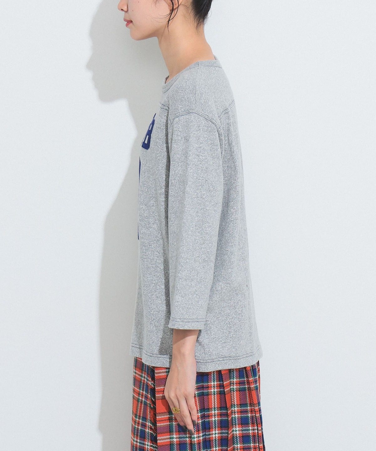 4*3様 L.G.B. グレー Tシャツ TIME TRIP L.G.B. グレー Tシャツ TIME TRIP