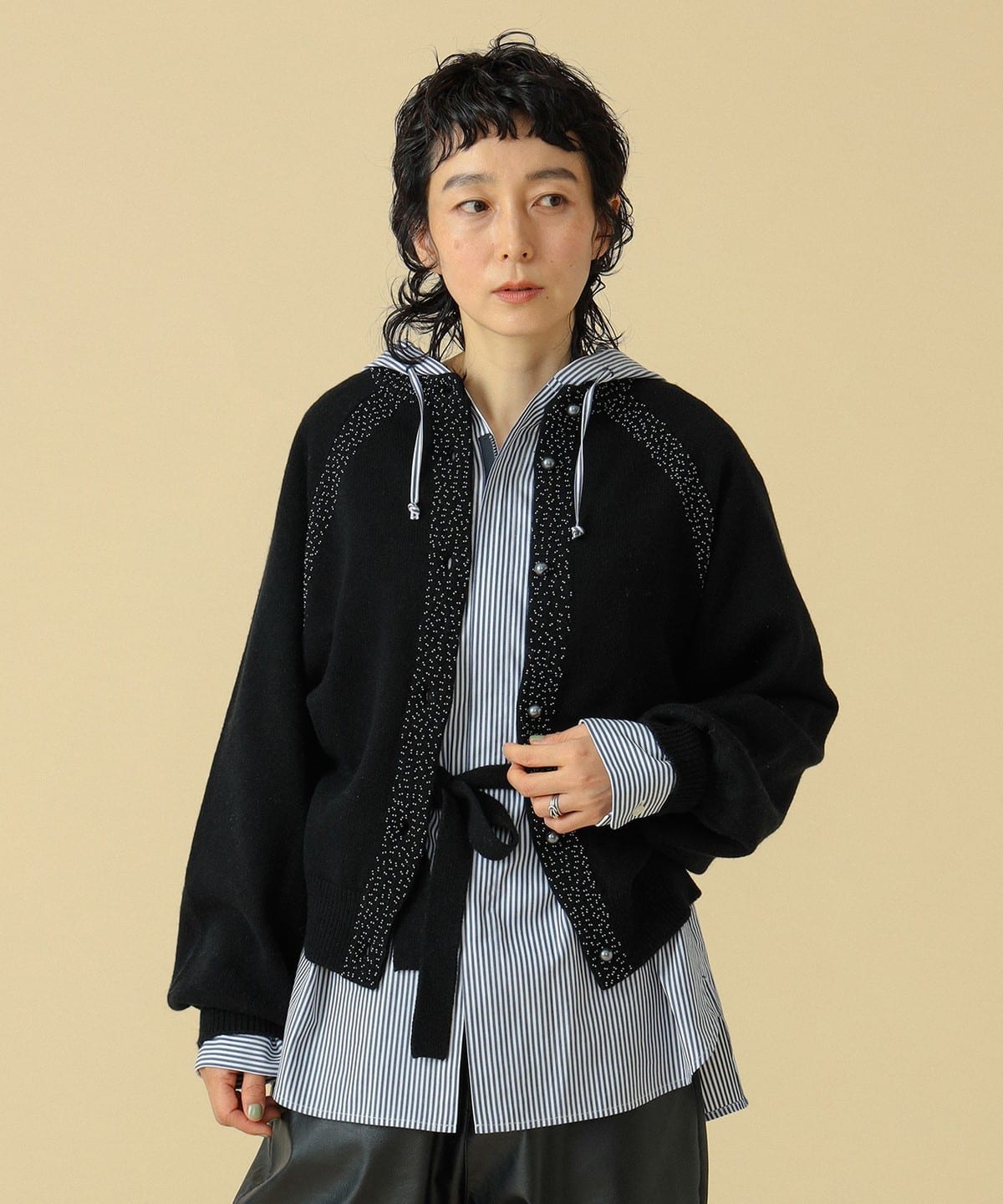 maturely マチュアリー / ビーズ エンブロイダリー バック オープン カーディガン トップス WOMEN BLACK ONE SIZE maturely マチュアリー / ビーズ エンブロイダリー バック オープン カーディガン トップス WOMEN BLACK ONE SIZE