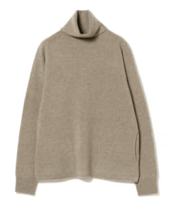 maturely / Lamb Wool Whole Garment Off Turtle