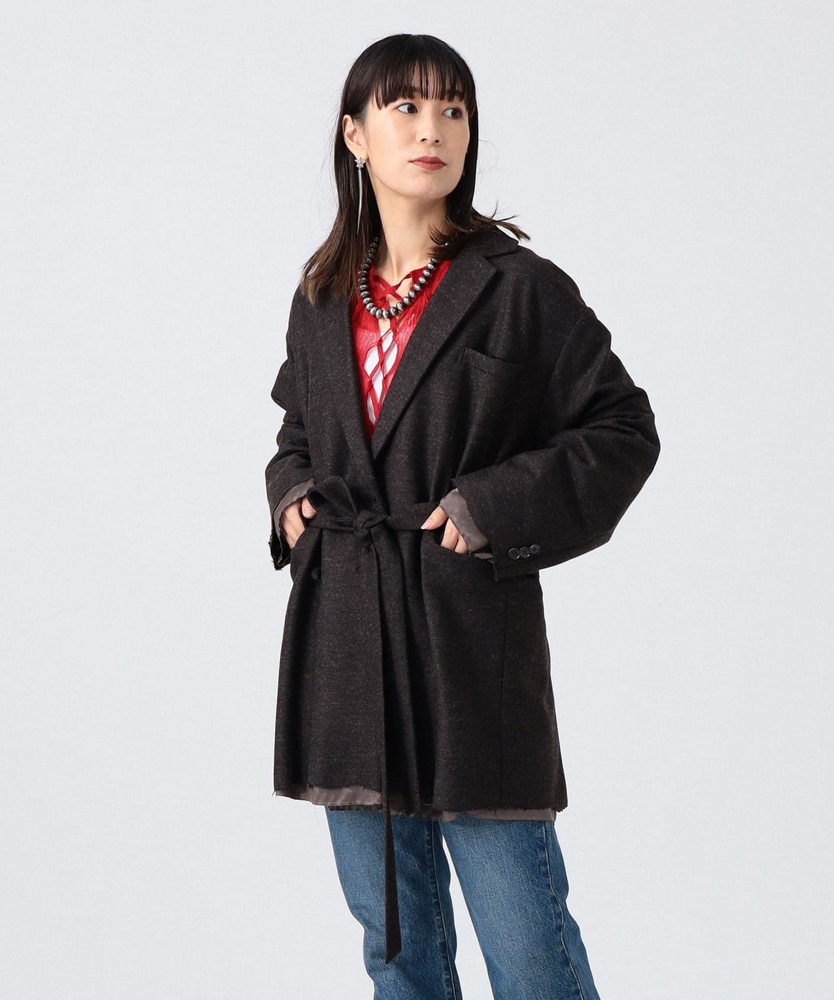 〈女裝〉毛邊外套