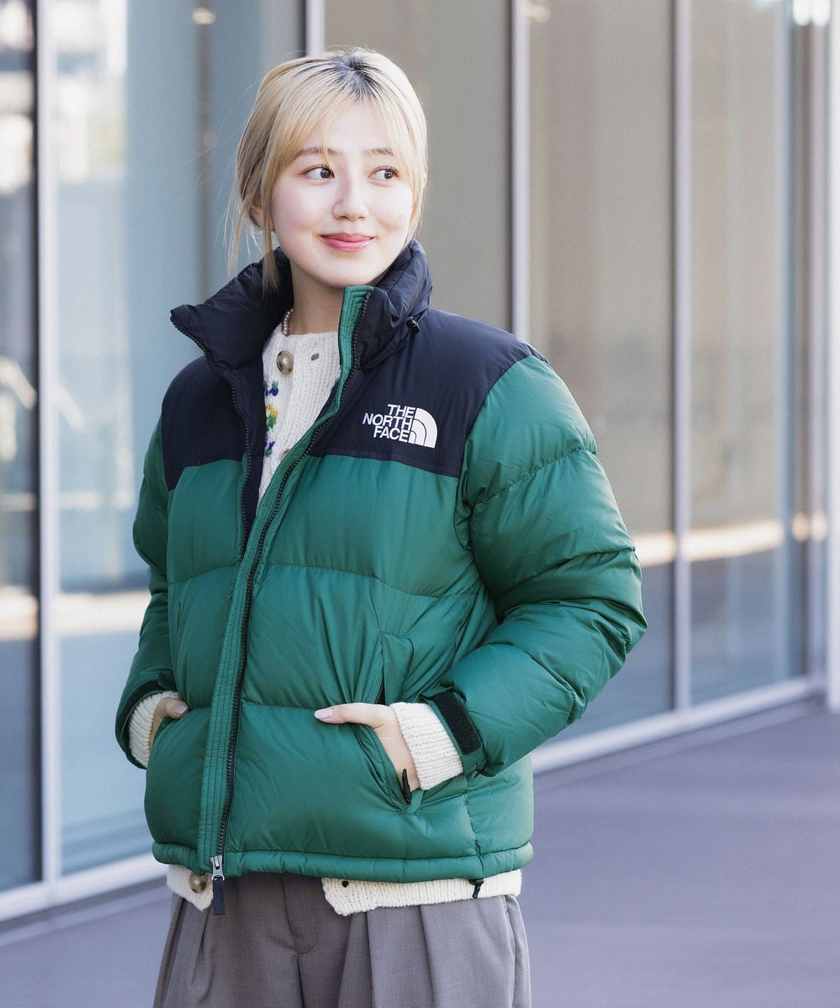 THE NORTH FACE ザ・ノース・フェイス / Short Nuptse Jacket ブルゾン WOMEN TNFグリーン L THE NORTH FACE ザ・ノース・フェイス / Short Nuptse Jacket ブルゾン WOMEN TNFグリーン L