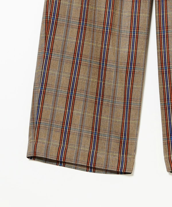 ts(s) / 3 Tuck Baggy Pants