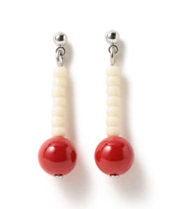 ビーズ ピアス