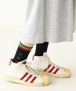 maturely / Logogram Embroidery Tabi Sox