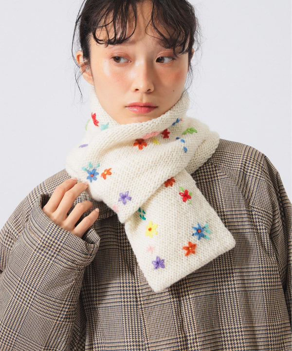 手編み フラワー 刺繍 マフラー