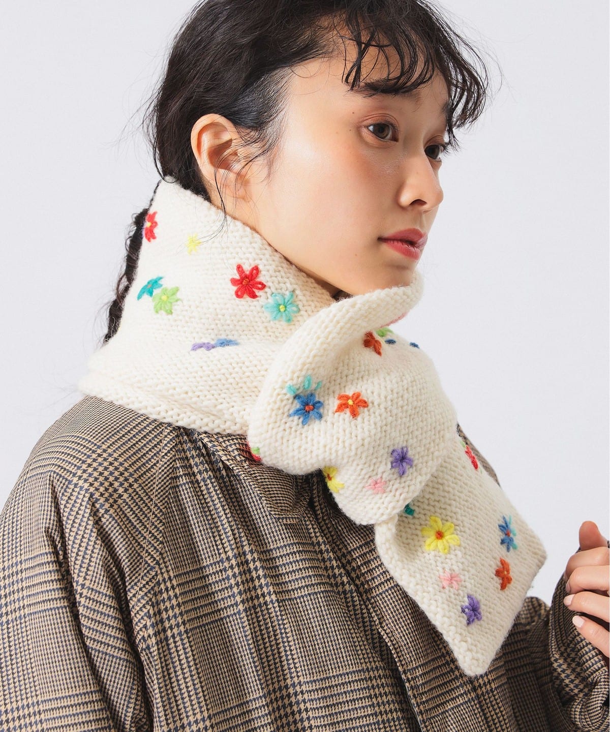 BEAMS BOY（ビームス ボーイ）手編み フラワー 刺繍 マフラー