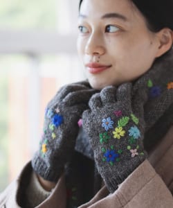 BEAMS BOY / 手編み 花刺繍 グローブ