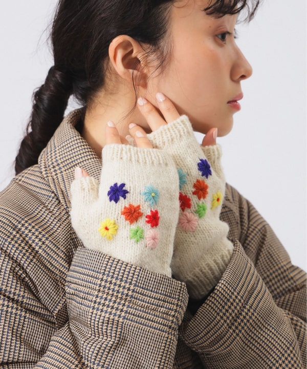 BEAMS BOY（ビームス ボーイ）手編み フラワー 刺繍 グローブ