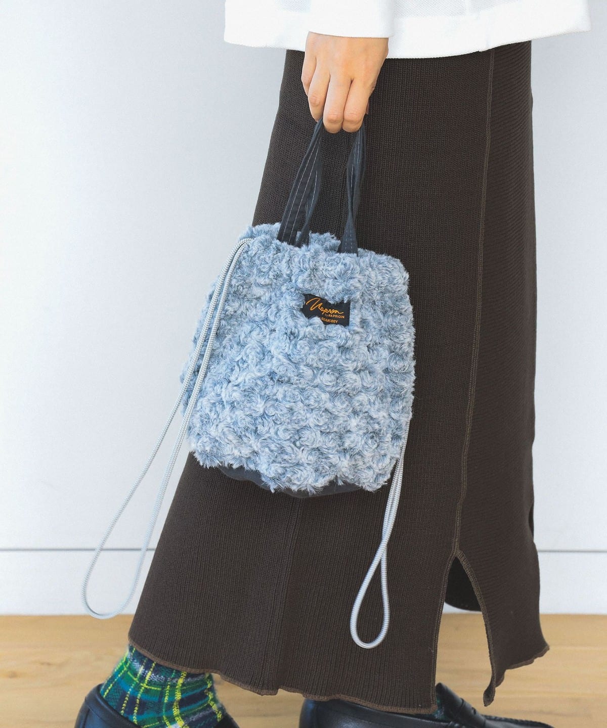 【別注】NAPRON ナプロン / フェイクファー ミニ ペイシェントバッグ バッグ WOMEN GREY ONE SIZE 【別注】NAPRON ナプロン / フェイクファー ミニ ペイシェントバッグ バッグ WOMEN GREY ONE SIZE