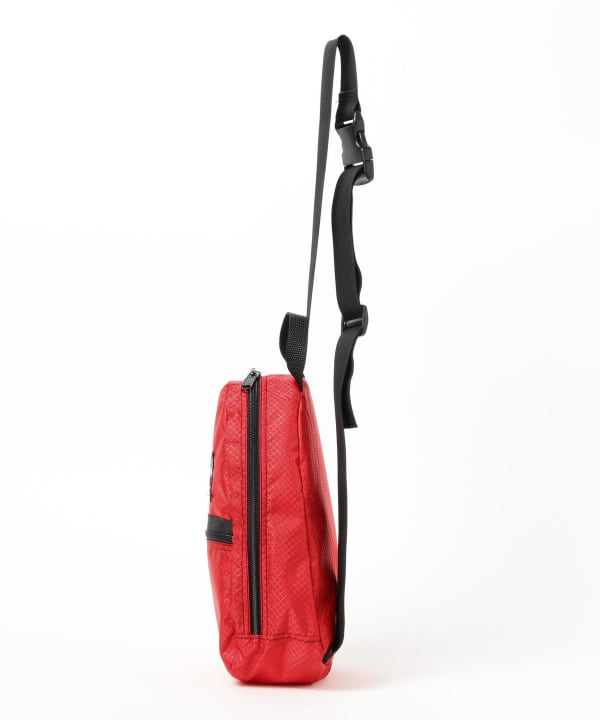 TOUGH TRAVELER / PEANUT SLING BAG