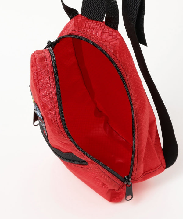 TOUGH TRAVELER / PEANUT SLING BAG