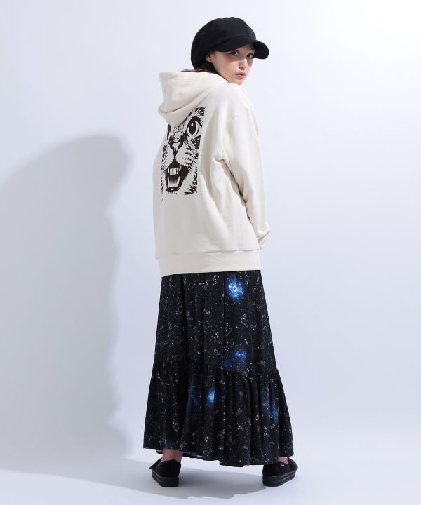 メッセージ パーカー Model : H163 B85 W58 H92　Size : L