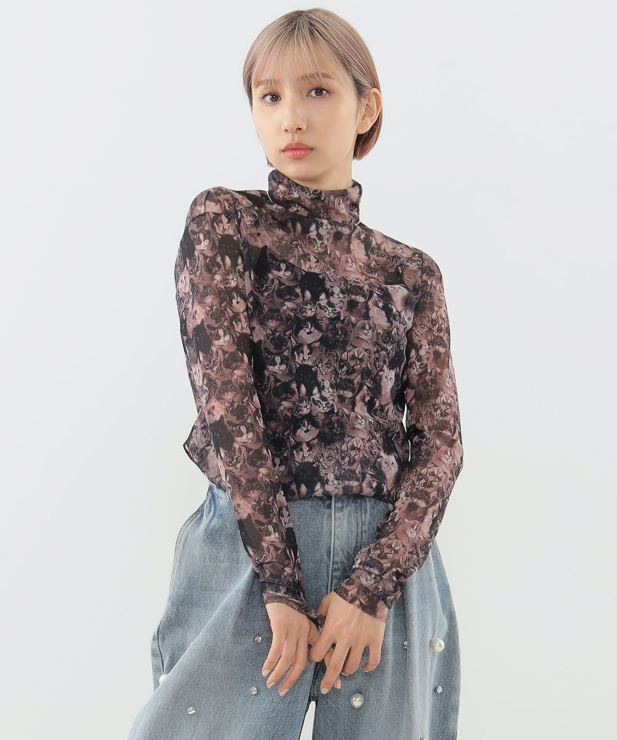【COLLABORATION】unoa / シアートップス Tシャツ・カットソー WOMEN BROWN ONE SIZE 【COLLABORATION】unoa / シアートップス Tシャツ・カットソー WOMEN BROWN ONE SIZE