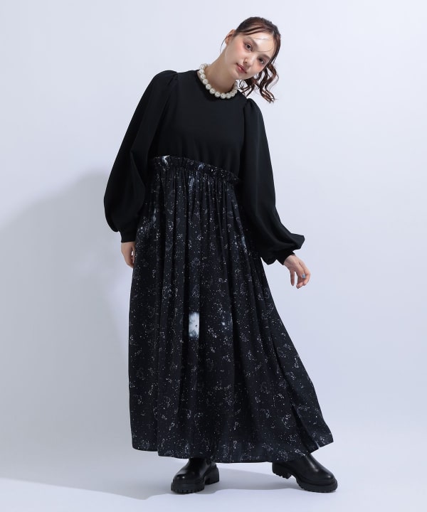 異素材コンビ ボリュームスリーブ ワンピース Model : H163 B85 W58 H92　Size : M