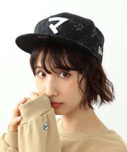 〈UNISEX〉NEW ERA × mmts / 猫星座「マ」 キャップ