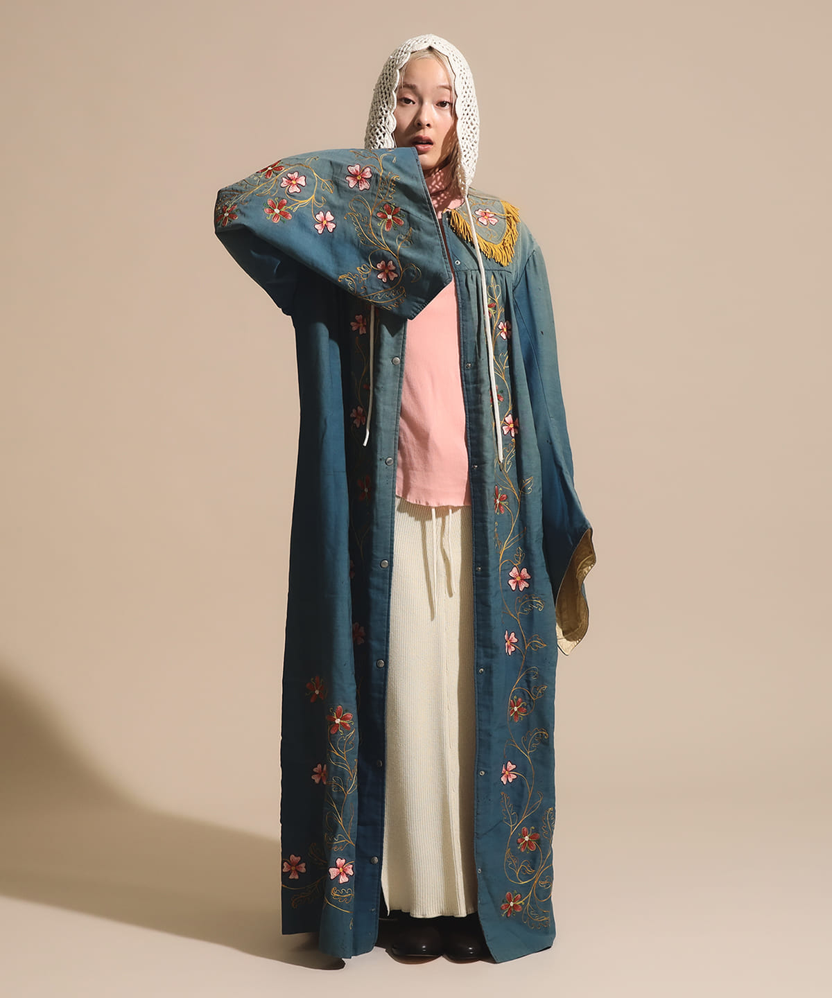 1890'S ヴィンテージ 刺繍ローブ コート WOMEN SAX ONE SIZE 1890'S ヴィンテージ 刺繍ローブ コート WOMEN SAX ONE SIZE