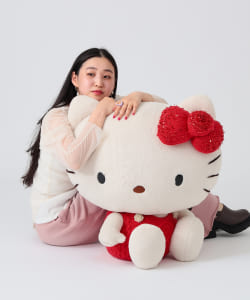 HELLO KITTY very large stuffed toy